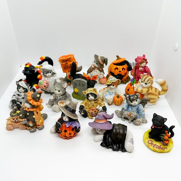 SOLD Vtg 97 Calico Kittens Cat Halloween Mummy Costume Fall Leaves Toilet Paper - Picture 7 of 7